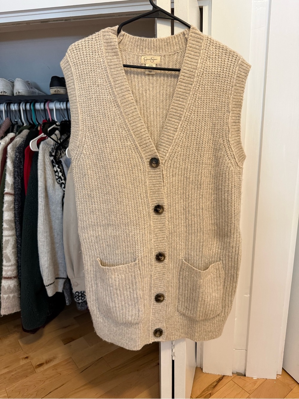 Jessica Simpson Beige Knit Button-Front Sleeveless Sweater Vest